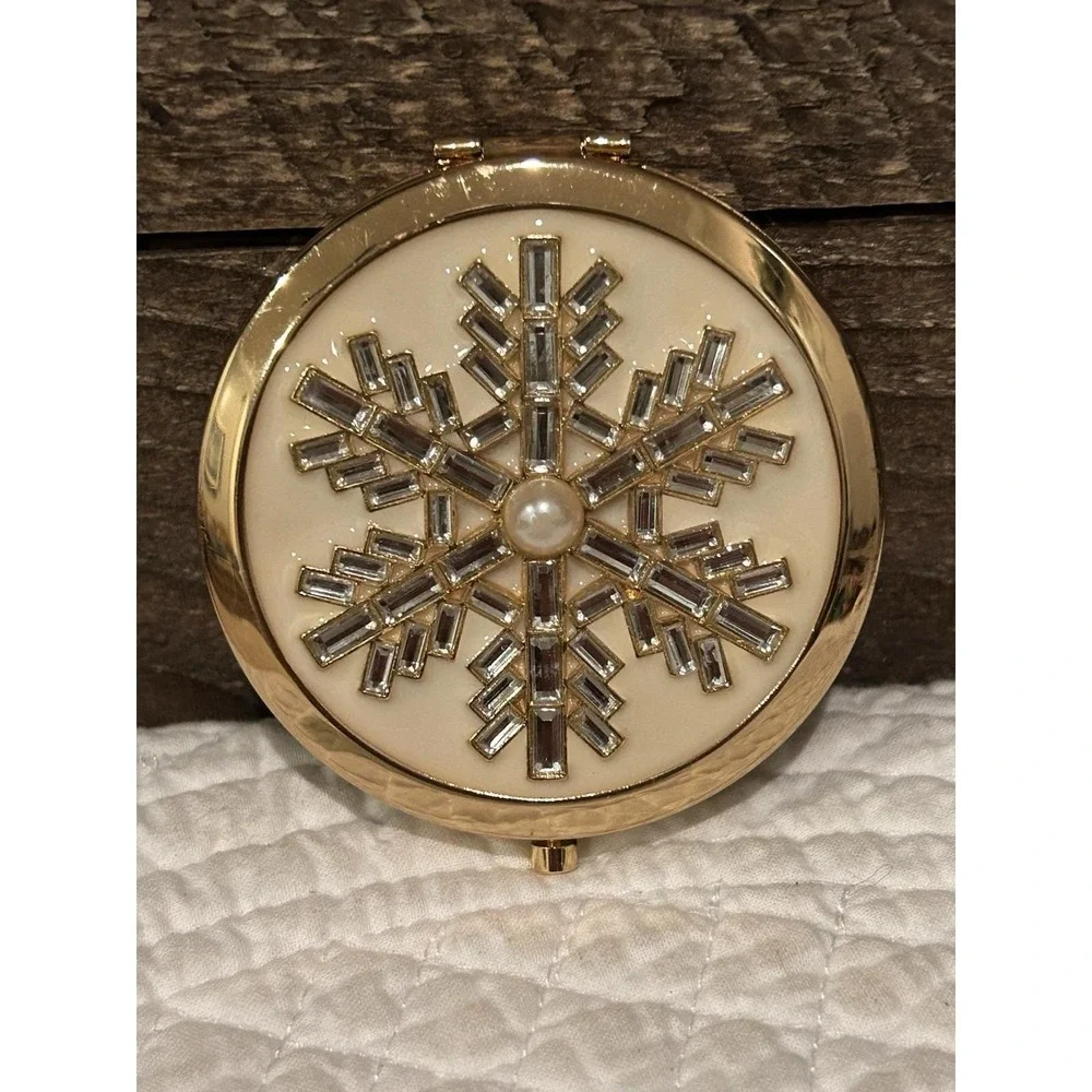 Vintage Compact with Mirror Jeweled Snowflake Gold Tone Enamel Winter‎ White